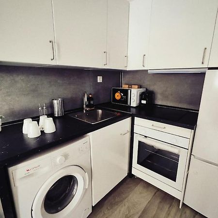 Madrid Centro Aeropuerto Apartment ภายนอก รูปภาพ