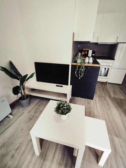 Madrid Centro Aeropuerto Apartment ภายนอก รูปภาพ